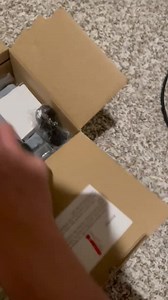 Watch unboxing camera 4K on Amazon Live