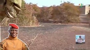 Burkina Faso 🇧🇫:C’EST EXTRAORDINAIRE,Nouvel exploit des Forces armées burkinabè ! Encore une fois, les forces spéciales burkinabè, sous la direction du Capitaine Ibrahim Traoré, ont réalisé une opération remarquable en neutralisant l’un des terr0ristes les plus recherchés du pays. Ce succès a été relaté par le journaliste VDP Liradan Phillipe.Un grand bravo à nos soldats pour leur bravoure et leur détermination dans la lutte contre le terrorisme au pays des hommes intègres. Abonne-toi sur Bobo