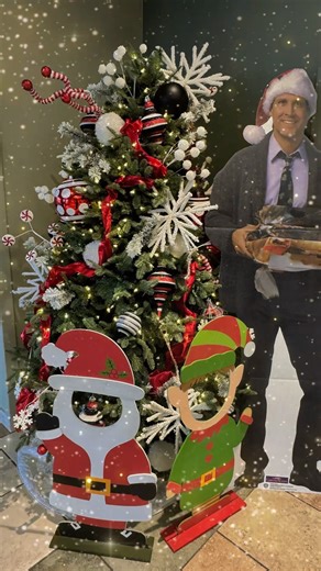 For nearly a decade, Travis Collis of Travis Collis Designs has brought joy and wonder to the Chuck Mathena Center with his stunning Christmas décor. His work has become a beloved tradition that fills our lobby with beauty, imagination and the feeling that the season has truly arrived. This year brought an incredible milestone. Travis was selected from more than twelve thousand applicants and chosen as one of only 145 decorators invited to help create the holiday atmosphere at The White House fo