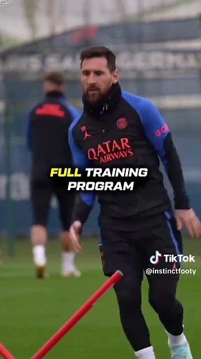 Essential 1-Hour Training Session for Aspiring Footballers
