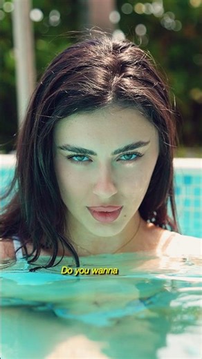 Model + song combination just perfect 😍