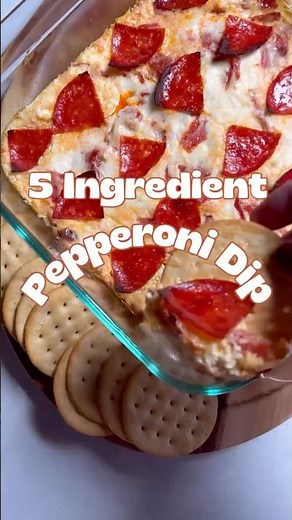 5 ingredient pepperoni dip- perfect for a Super Bowl snack!