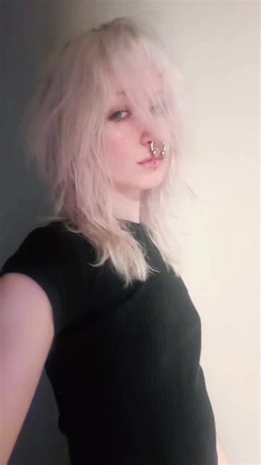 Jinx Cosplay from Arcane: Stunning Transformation