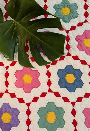 Modern Flower Garden Quilt, Contemporary Appearance - Etsy