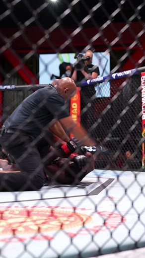 164K views · 1.1K reactions | ROBOCOP PULLS OFF THE INCREDIBLE COMEBACK!!!!  #UFCVegas60 | UFC | Facebook