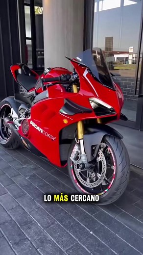 Ducati Panigale V4: ¿La moto de calle más parecida a una GP?
