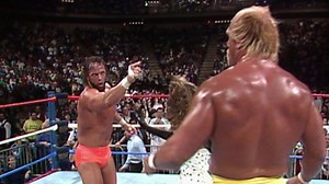 Hulk Hogan accidentally eliminates Randy Savage: Royal Rumble 1989