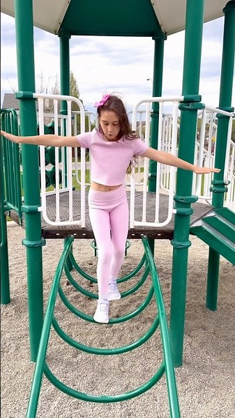 Sierra teaches Rhia rules how to play in a playground