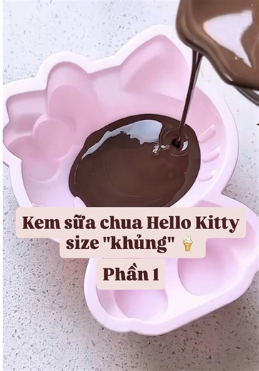 Kem Chua Đông Lạnh Hello Kitty: Size Thường & Khủng