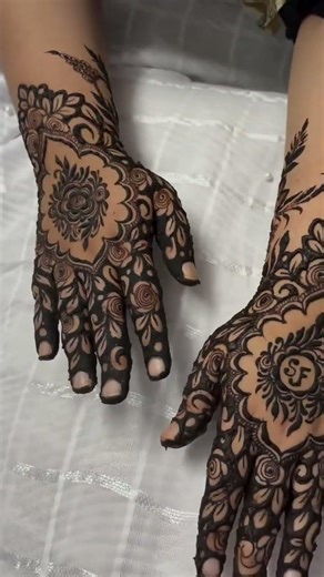 Pakistani mehndi design #henna #mehndi