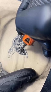 Hummingbird Rotary Tattoo Machine on Reels