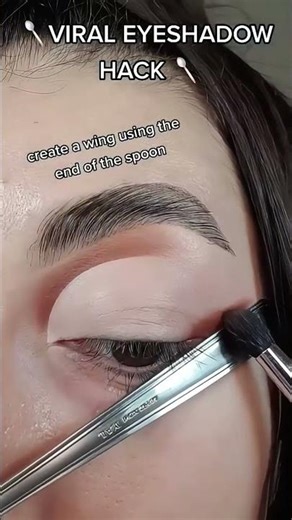 Viral Eyeshadow Hack You Need to Try 👀