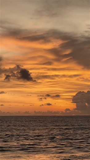 Stunning Sunset Over Ocean Captured Beautifully