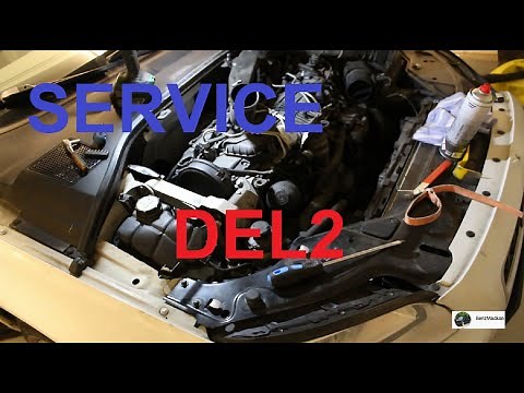 Volvo V70 D3 2012 Service Part 2, Oil change with filters.