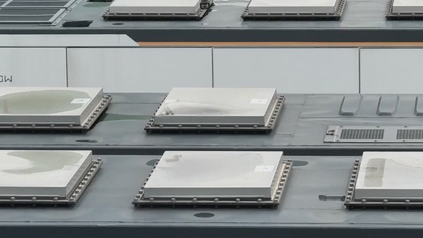 Massive lithium-ion batteries reduce strain on power grid