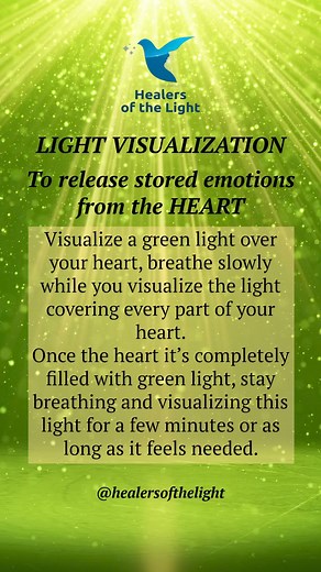 Light visualization exercise to release emotions stored in the heart:Visualize a green light over your heart, breathe slowly while you visualize the light covering every part of your heart.Once the heart it’s completely filled with green light, stay breathing and visualizing this light for a few minutes or as long as it feels needed. Let me know what you see in your visualization, how do you see your heart? How do you feel after the visualization? #energy #energyhealing #meditation #Breathwork #