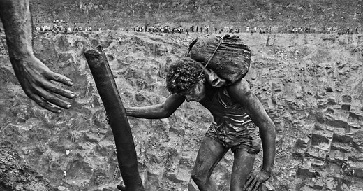 Sebastião Salgado: 13 fotos impactantes que resumem a obra do fotógrafo