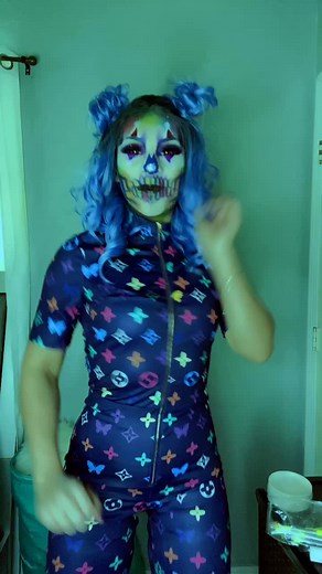 Spooky Halloween Clown Makeup Tutorial