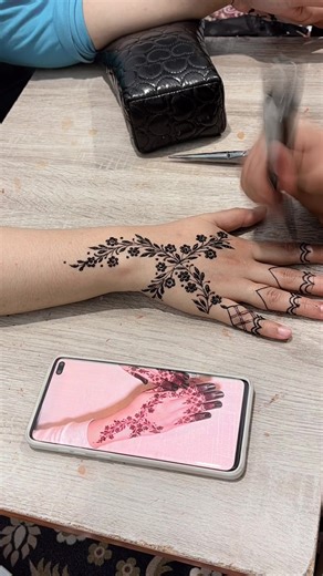 Stunning Simple Henna Designs to Try