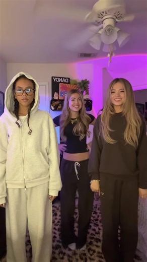 Hadley Grace Official (@hadley.grace.offi)’s videos with nhạc nền - Hadley Grace Official