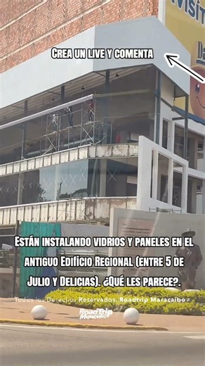 Están instalando vidrios y paneles en el antiguo Edificio Regional (entre 5 de Julio y Delicias)