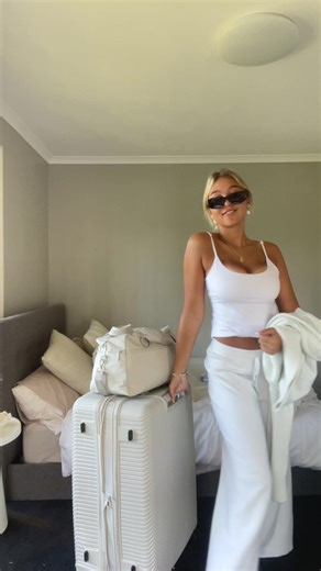 Essential Travel Outfit Tips for Canada Trips