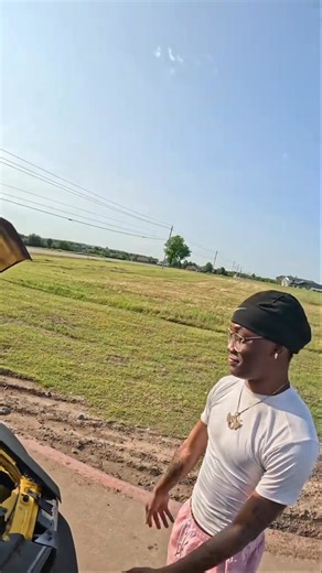 8.3K views · 236 reactions | Coolant line busted at a stop light #fyp #tiktok #letsgo #work #mechanic #mobile #help | Mattthemechanic43 | Facebook