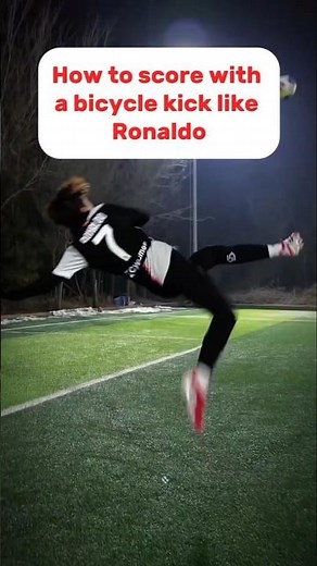 How to hit a Bicycle Kick ⚽🔥 #tutorial #football #skills