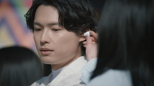 ソフトバンク「Galaxy」新CM、企画者に聞いた松村北斗の起用理由と「コテコテの広告ソング」の秘密