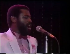 TEDDY PENDERGRASS LIVE "I DON'T LOVE YOU ANYMORE" 1977 #CLASSIC | Throwback Music and New School Flavor