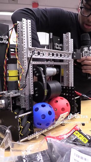 BIOBUZZ Flower Lift Prototype pass-through | 13201 Team Hazmat FTC robot