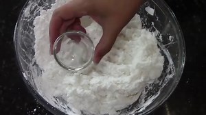 Easy Homemade Fondant (without marshmallows) That Tastes Great!!