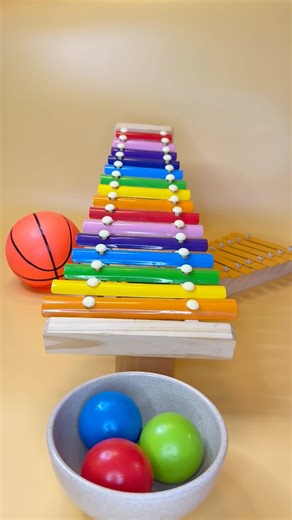 Big Wooden Balls Rolling on the Xylophone 🏐🏏#asmr #xylophone