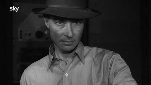 Oppenheimer e la vera storia della nascita della bomba atomica - clip