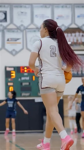 Natalya ✞ on Instagram: "I been in Gods hand all 2025 & never lost faith! Watch him overflow me the whole 2026 ❤️ #jesusloveyou #inGodshand #worldwidenatalya #hooper"