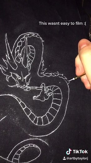 DIY Fabric Painting: Transforming Jeans with Acrylic