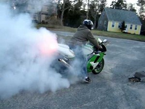 ZX9R Burnout