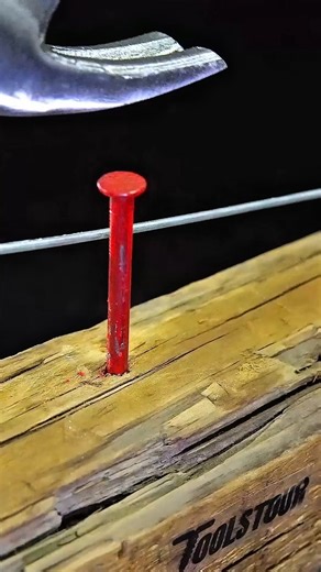 Nail pulling made easy! ​#ToolHacks #DIYTips #Ingenuity #Satisfying | DIY LOVES ME