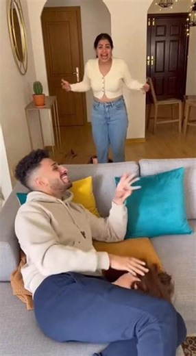 كويس انها مكنش في ايديها طاسة ولا سكينة الست المصرية متفهمش هزار الأجانب ده 🤣 #robotics #ai #5g #6g