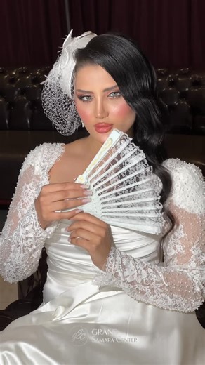 ‎Grand Samara Wedding - اعراس كراند سمارة‎ on Instagram‎: "⁨ Makeup: ‪@samara9.8r‬ Hair : علي نهاد ⁨ ⁨كوني الأجمل والاكثر إشراقاً في يومك المميز مع خدماتنا الفاخرة وعروضنا الحصرية والمحدودة من تغير سباعي -مكسات النضارة الفاخرة -فيلر -بوتوكس -نحت وجه -نحت جسم -سبا متكامل@grandsamaracentererer قسم التجميل 07715513300 قسم الصالون 07700418822 قسم السبا 07738330272 #explorepage #العراق #عرس #صالون⁩⁩⁩⁩"‎