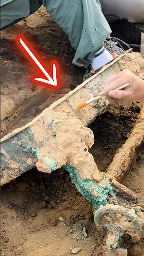 Bronze Cart found in Spain 🤯