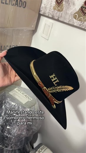 Sombreros Personalizados con Iniciales Únicas