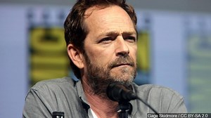 Luke Perry's ashes spread on Tennessee farm: TMZ