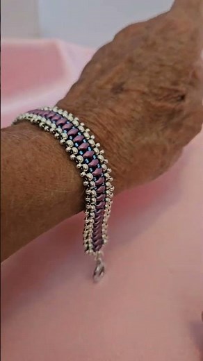 Vibrant Super Duo and Rocaille Tennis Bracelet #superduo #beadedbracelet #howtomakebeadedbracelet