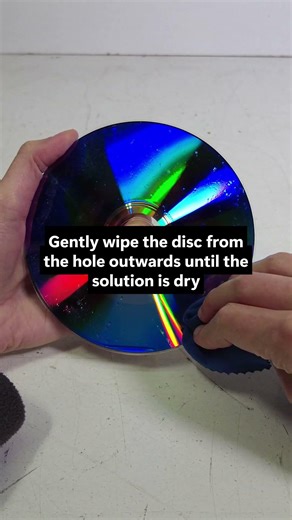 The Quick (and Proper!) Way to Clean CDs #howto