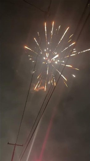 Tornado Whirlwind 19 shot firework by alien