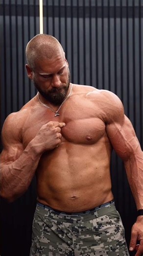 How to do the Cable Fly for maximizing gains #shorts