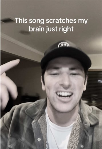 Everybody take it off 🪩 #housemusic #housemusiclovers #kesha #remix #edm