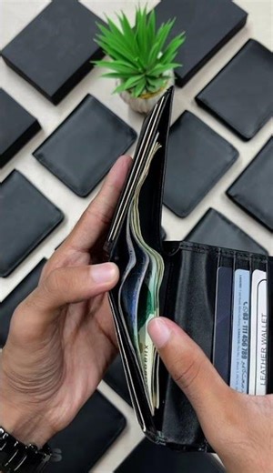 Finally! A Slim Wallet That Actually Holds 12 Cards (CEO Wallet)