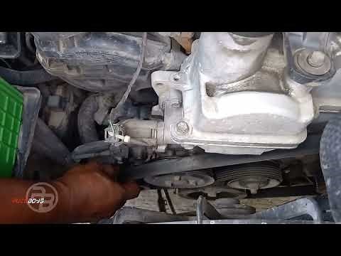 Replacing damage fan belt on Toyota AVANZA.
